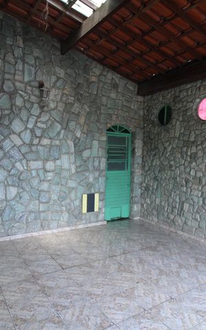 Casa à venda com 200m², 4 quartos e 3 vagasGaragem