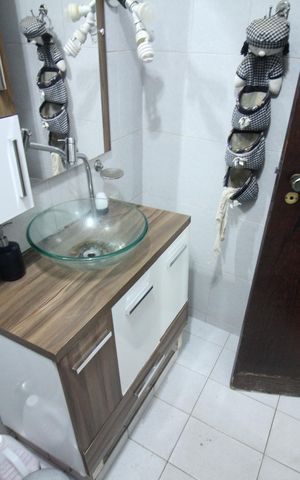 Casa à venda com 200m², 4 quartos e 3 vagasBanheiro 1