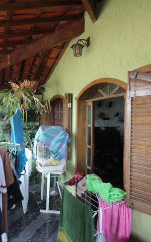 Casa à venda com 200m², 4 quartos e 3 vagasVaranda