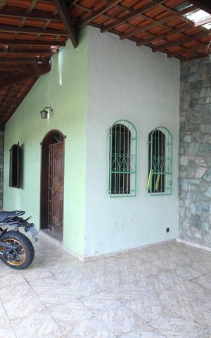 Casa à venda com 200m², 4 quartos e 3 vagasGaragem