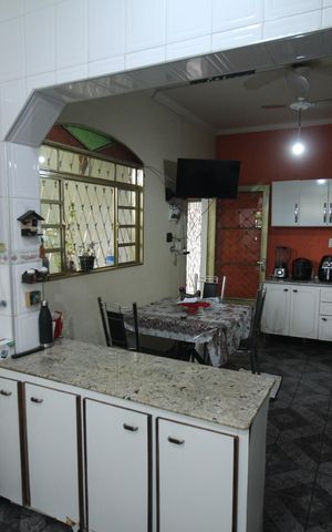 Casa à venda com 200m², 4 quartos e 3 vagasCozinha