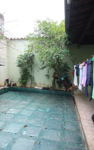 Casa à venda com 200m², 4 quartos e 3 vagasÁrea de Serviço e Quintal