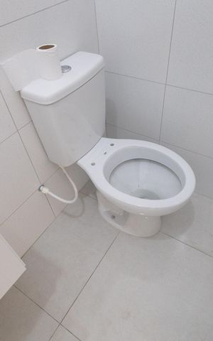 Studio para alugar com 17m², 1 quarto e 1 vaga Studio para alugar com 17m², 1 quarto e 1 vagaBanheiro