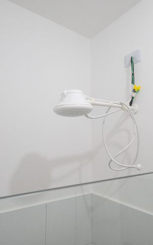 Studio para alugar com 17m², 1 quarto e 1 vaga Studio para alugar com 17m², 1 quarto e 1 vagaBanheiro