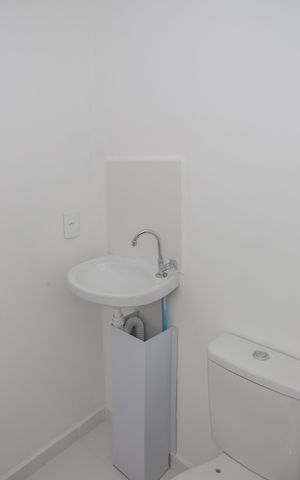 Apartamento para alugar com 26m², 1 quarto e sem vaga Apartamento para alugar com 26m², 1 quarto e sem vagaBanheiro