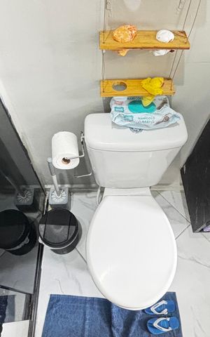 Apartamento à venda com 55m², 2 quartos e 2 vagas Apartamento à venda com 55m², 2 quartos e 2 vagasBanheiro da Suíte