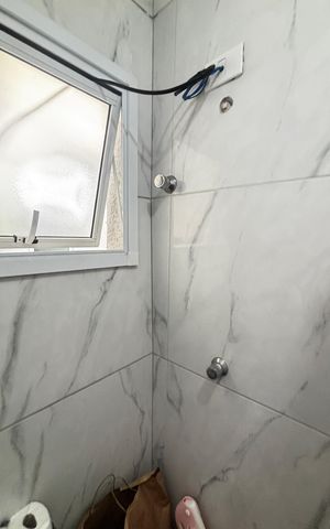 Apartamento à venda com 55m², 2 quartos e 2 vagas Apartamento à venda com 55m², 2 quartos e 2 vagasBanheiro