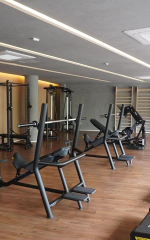 Apartamento à venda com 172m², 3 quartos e 3 vagasÁrea comum - Academia
