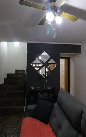 Casa para alugar com 88m², 3 quartos e 1 vagaSala