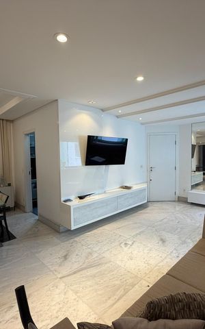 Apartamento à venda com 110m², 3 quartos e 2 vagas Apartamento à venda com 110m², 3 quartos e 2 vagasSala