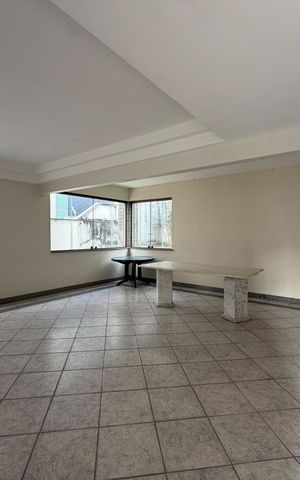 Apartamento à venda com 110m², 3 quartos e 2 vagas Apartamento à venda com 110m², 3 quartos e 2 vagasÁrea comum - Salão de festas