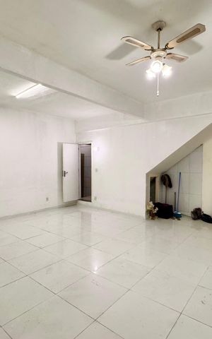 Casa à venda com 250m², 3 quartos e sem vaga