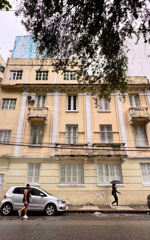 Casa à venda com 250m², 3 quartos e sem vaga