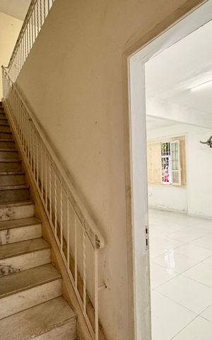 Casa à venda com 250m², 3 quartos e sem vaga
