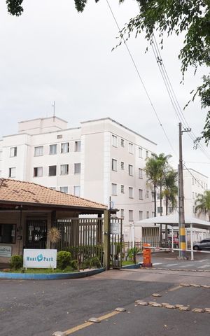 Apartamento para alugar com 50m², 2 quartos e 1 vagaFachada