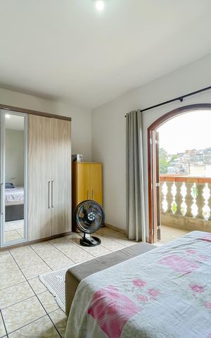 Casa à venda com 227m², 2 quartos e 2 vagas Casa à venda com 227m², 2 quartos e 2 vagasSuíte
