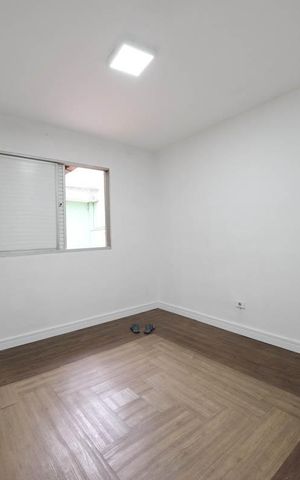Casa para alugar com 70m², 2 quartos e 2 vagasQuarto 2