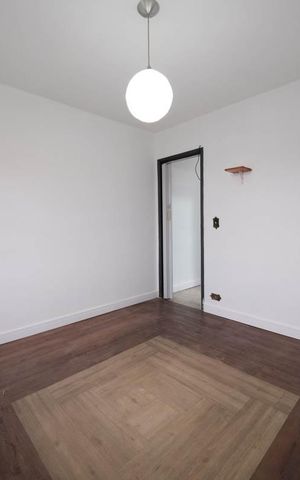 Casa para alugar com 70m², 2 quartos e 2 vagasQuarto 1