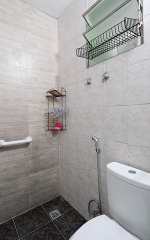 Casa para alugar com 70m², 2 quartos e 2 vagasBanheiro 2