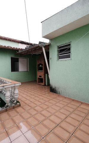 Casa para alugar com 70m², 2 quartos e 2 vagasÁrea externa