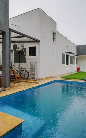 Casa para alugar com 150m², 3 quartos e 2 vagas Casa para alugar com 150m², 3 quartos e 2 vagasPiscina