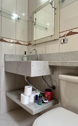 Casa à venda com 125m², 4 quartos e 2 vagas Casa à venda com 125m², 4 quartos e 2 vagasBanheiro 1