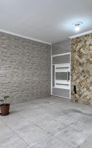 Casa à venda com 125m², 4 quartos e 2 vagas Casa à venda com 125m², 4 quartos e 2 vagasGaragem