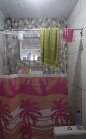 Casa à venda com 70m², 3 quartos e 5 vagasBanheiro/quarto 3