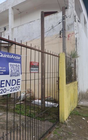 Casa à venda com 70m², 3 quartos e 5 vagasPlaca