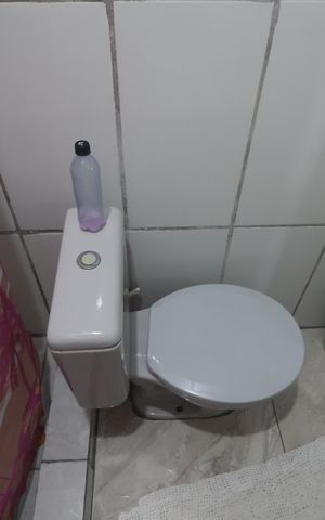 Casa à venda com 70m², 3 quartos e 5 vagasBanheiro/quarto 3