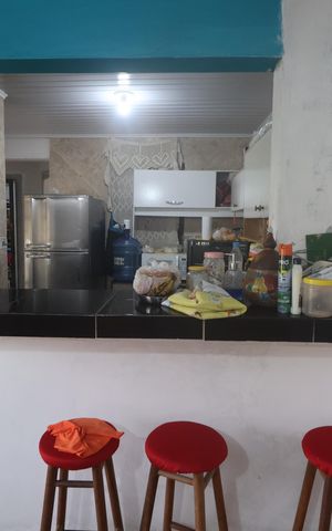 Casa à venda com 70m², 3 quartos e 5 vagasCozinha - Armários