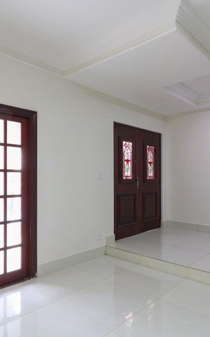 Casa à venda com 760m², 3 quartos e sem vaga