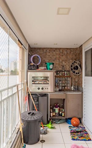Apartamento à venda com 88m², 3 quartos e 2 vagas Apartamento à venda com 88m², 3 quartos e 2 vagasVaranda