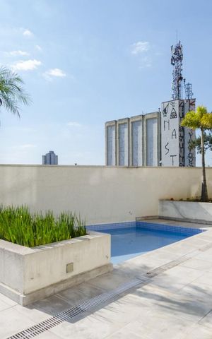 Apartamento à venda com 88m², 3 quartos e 2 vagas Apartamento à venda com 88m², 3 quartos e 2 vagasÁrea comum - Piscina