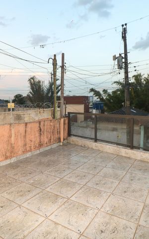 Casa à venda com 172m², 3 quartos e 2 vagas Casa à venda com 172m², 3 quartos e 2 vagasQuintal