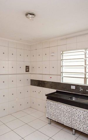 Casa para alugar com 198m², 3 quartos e 2 vagasCozinha