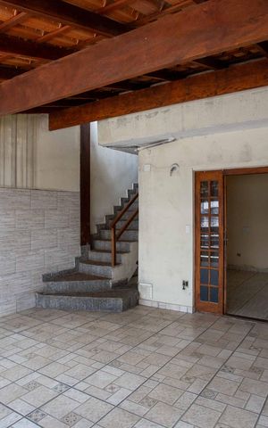 Casa para alugar com 198m², 3 quartos e 2 vagasVaranda