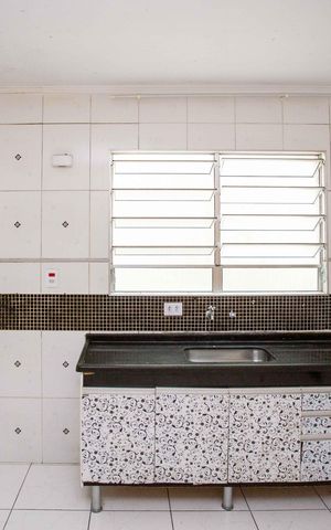Casa para alugar com 198m², 3 quartos e 2 vagasCozinha