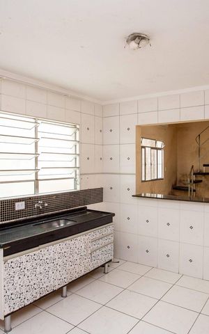 Casa para alugar com 198m², 3 quartos e 2 vagasCozinha
