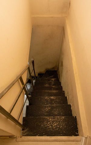 Casa para alugar com 198m², 3 quartos e 2 vagasEscada