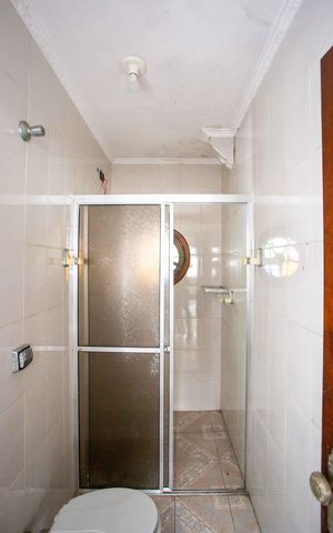 Casa para alugar com 198m², 3 quartos e 2 vagasBanheiro 2