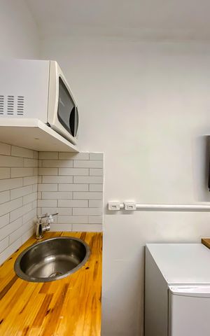 Casa para alugar com 15m², 1 quarto e sem vaga Casa para alugar com 15m², 1 quarto e sem vagaStudio