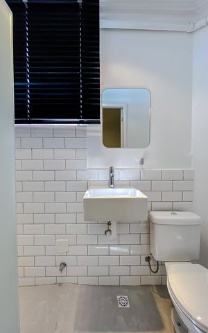 Casa para alugar com 15m², 1 quarto e sem vaga Casa para alugar com 15m², 1 quarto e sem vagaBanheiro