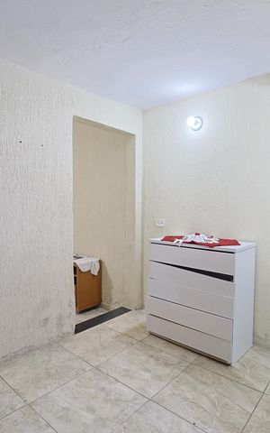 Casa para alugar com 50m², 2 quartos e 1 vagaSala