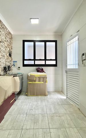 Casa à venda com 400m², 3 quartos e 6 vagasCozinha