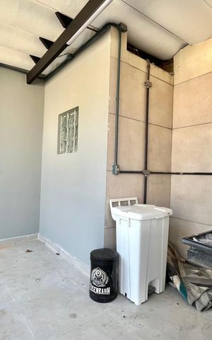 Casa à venda com 400m², 3 quartos e 6 vagasÁrea de Serviço