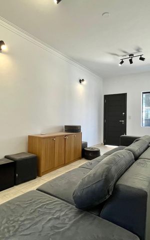 Casa à venda com 400m², 3 quartos e 6 vagasSala