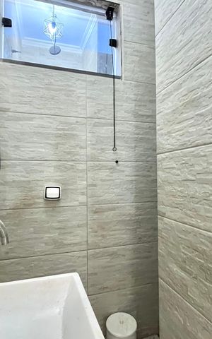 Casa à venda com 400m², 3 quartos e 6 vagasLavabo