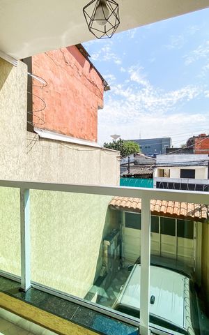 Casa à venda com 83m², 2 quartos e 2 vagas Casa à venda com 83m², 2 quartos e 2 vagasVaranda