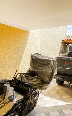 Casa à venda com 83m², 2 quartos e 2 vagas Casa à venda com 83m², 2 quartos e 2 vagasGaragem